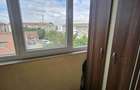 Apartament cu 3 camere semidecomandat în Girocului - 11