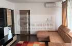 Apartament cu 3 camere semidecomandat în Central - 1