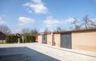Vila,Piscina,teren fotbal,gradina,vegetatie - 12
