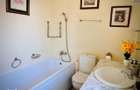 Vind casa(Duplex)cu Subsol tehnic+Garaj+P+!E zona centrala - 2