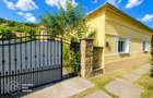 Casa cu teren de 1224 mp, localitatea Baratca - 2