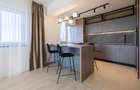 Apartament cu 3 camere decomandat în Tractorul - 16