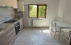 Inchiriez apartament 2 camere decomandate zona 1 decembrie etajul 1 - 6