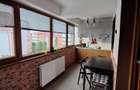 Apartament cu 3 camere semidecomandat în Central - 8