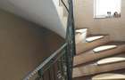 Casă cu 8 camere cu Teren 400 Mp în Scriitorilor - 9