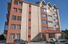 Inchiriez apartament 3 camere (2 dormitoare + 2 bai) Mamaia Sat, parcare, disponibil din septembrie - 2