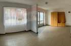Spațiu comercial, de 40.040000915527 mp, în Vest - 1