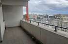 Apartament cu 3 camere decomandat în Tractorul - 19