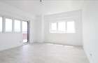 Apartament cu 3 camere decomandat în Tătărași - 2
