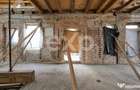 Casa cu arhitectura deosebita, 842 mp ?i teren de 1.048 - 7
