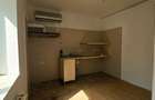 Casă cu 12 camere cu Canalizare în Central - 40