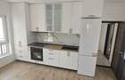 Inchiriez penthouse cu terasa 45m2 - 1