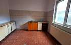 Casă cu 4 camere cu Canalizare în P-ța Maria - 7