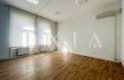 Birou, de 200 mp, în P-ța Maria - 4