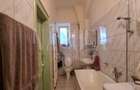 Casă cu 5 camere cu Canalizare în Central - 6