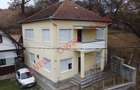 Casă cu 13 camere cu Teren 1098 Mp în Vâlcele - 5