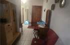 Apartament cu trei camere in zona centrala - 9