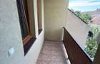 Ofer spre inchiriere Apartament 3 Camere zona Semicentrala Etaj 2 - 8