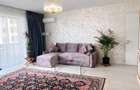 Apartament cu 3 camere decomandat în Tractorul - 1