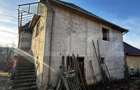 Casa cu 4 camere,baie, bucatarie,anexe.pivni?a teren 2500 - 2