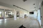 Spatiu de birouri dispus pe 2 niveluri , 225 m2 , Borhanci - 7