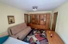 Apartament cu 3 camere semidecomandat în Podu Roș - 1