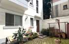 Apartament cu 3 camere semidecomandat în Alba Iulia - 1