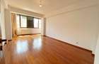 Apartament cu 3 camere decomandat în Titan - 13