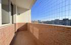 Apartament cu 3 camere semidecomandat în Central - 9