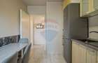 Apartament cu 3 camere decomandat în Tractorul - 7