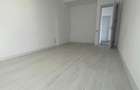Casă cu 5 camere cu Teren 220 Mp în Apărătorii Patriei - 5