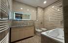 Apartament cu 3 camere decomandat în Tractorul - 7