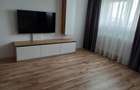Apartament cu 6 camere în Tractorul - 29