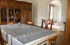 Casa de vanzare, cu 7 camere, 350 mp u & 2850 mp teren