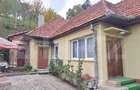 Casă cu 4 camere cu Teren 900 Mp în Central - 2