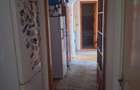 Apartament de vanzare - 3 camere - 4