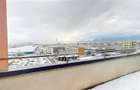 Apartament cu 4 camere decomandat în Tractorul - 17
