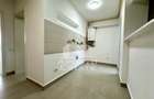Apartament cu 3 camere semidecomandat în Dâmbovița - 4