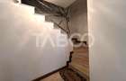 Casa de vanzare cu 5 camere 2 balcoane garaj incalzit 2 bai in Sibiu - 17