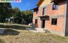 Casa la rosu de vanzare - Lipanesti - 5