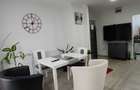 vand apartament 4 camere zona centru Resita - 2