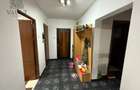 Apartament cu 3 camere decomandat în Drumul Sării - 2