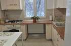 Vand apartament 3 camere str Covasna nr 6,sector 4 - 2