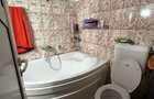 Casă individuală cu 10 camere cu Canalizare în Vitan - 18