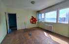 Apartament cu 3 camere semidecomandat în Central - 6