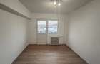 Apartament cu 3 camere decomandat în Central - 3