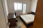 Apartament cu 3 camere decomandat în Girocului - 2