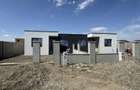 Casă cu 3 camere cu Teren 300 Mp în Săcălaz - 2