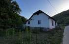 Casă cu 5 camere în Briheni - 1