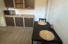 Vand apartament cu 2 camere ,2 boxe ,parcare curte interioara renovat